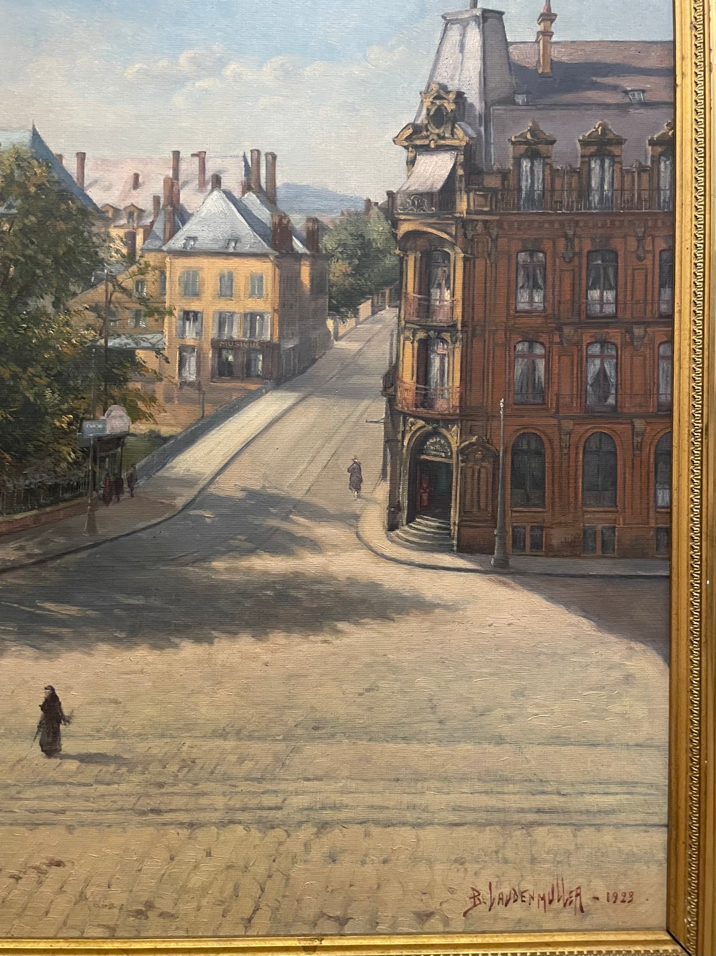 View of a French Belle Époque city with bridge and monument, 1923, cm 68 × 58 cm