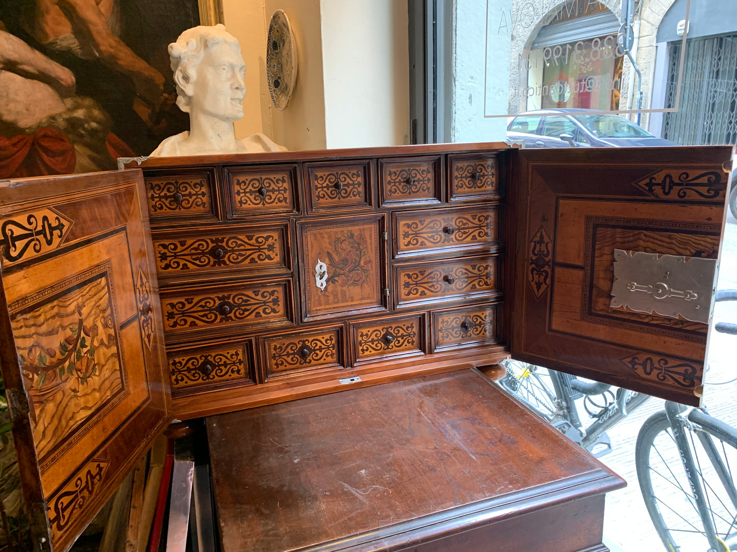 Southern Germany or Austria. A marquetry cabinet. XVII century.
