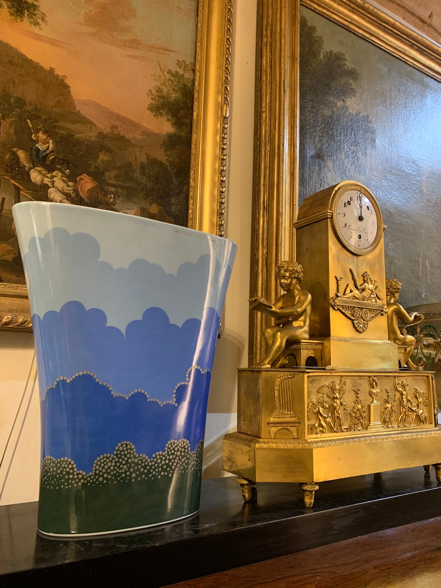 Rosenthal StudioLine vase by Ivan Rabuzin. Rosenthal Limitierte Kunstreichen.