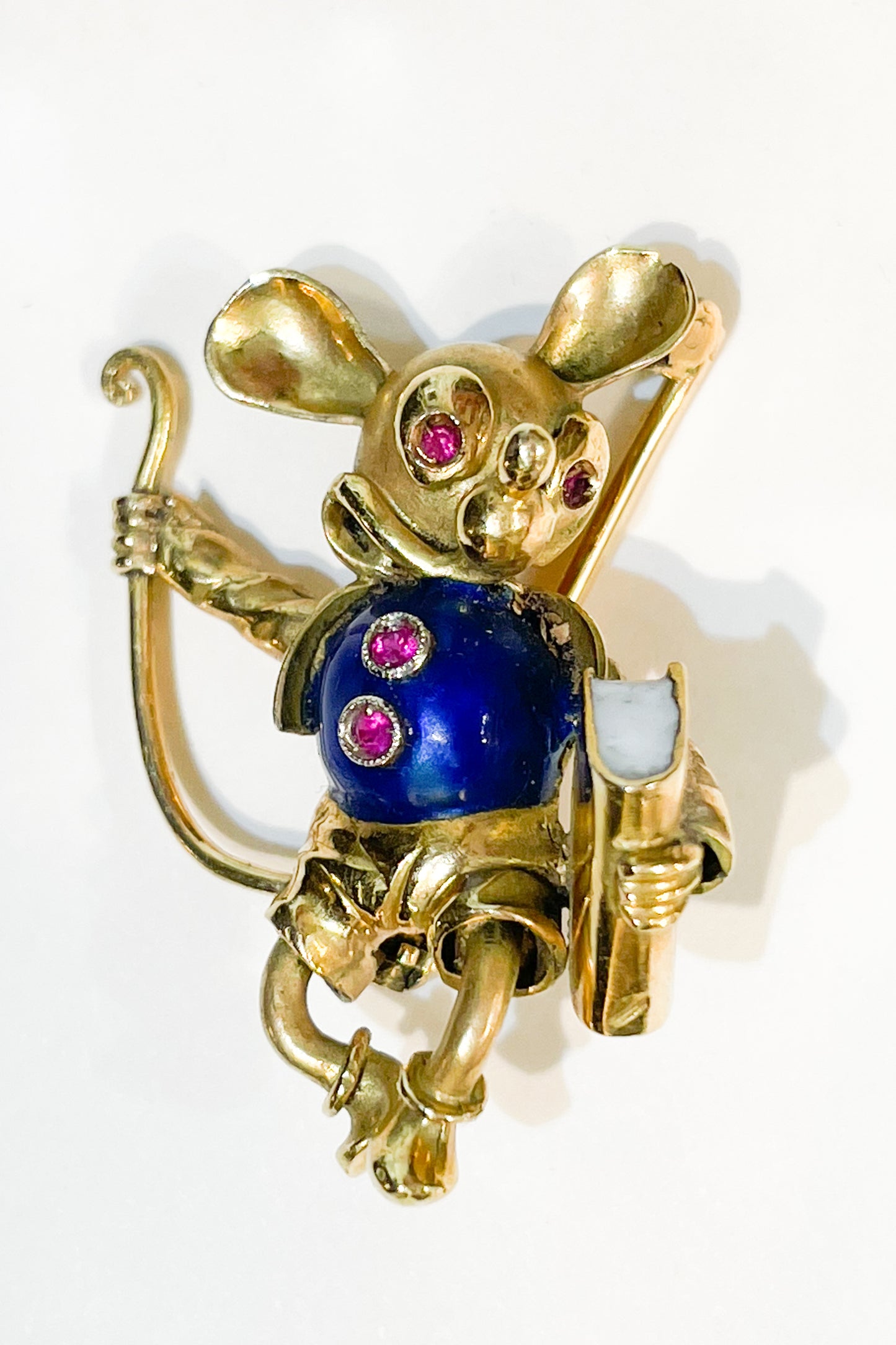 Topolino or Micky Mouse Brooch in gold and Enamels.