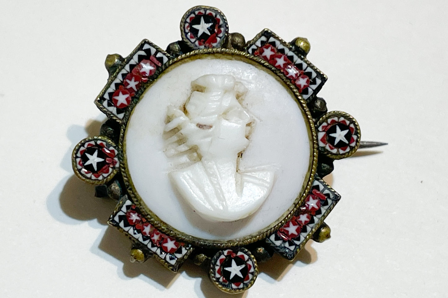 Antique micromosaic cameo brooch. Late XIX century. Florence.