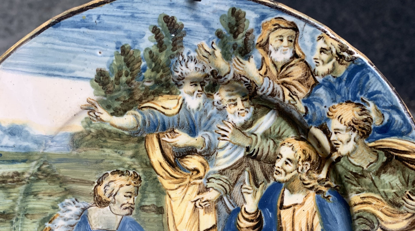 Castelli d'Abruzzo. Maiolica, dish with the miracle of the loaves and fishes, mid-18th century