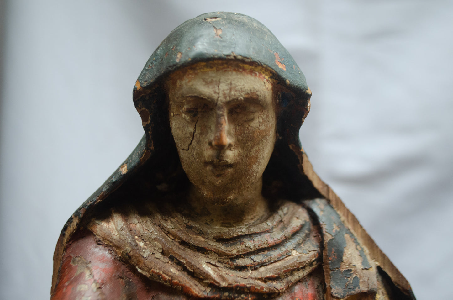 Sculpture Of A Woman Praying With Joined Hands. 17th Century Or Earlier.