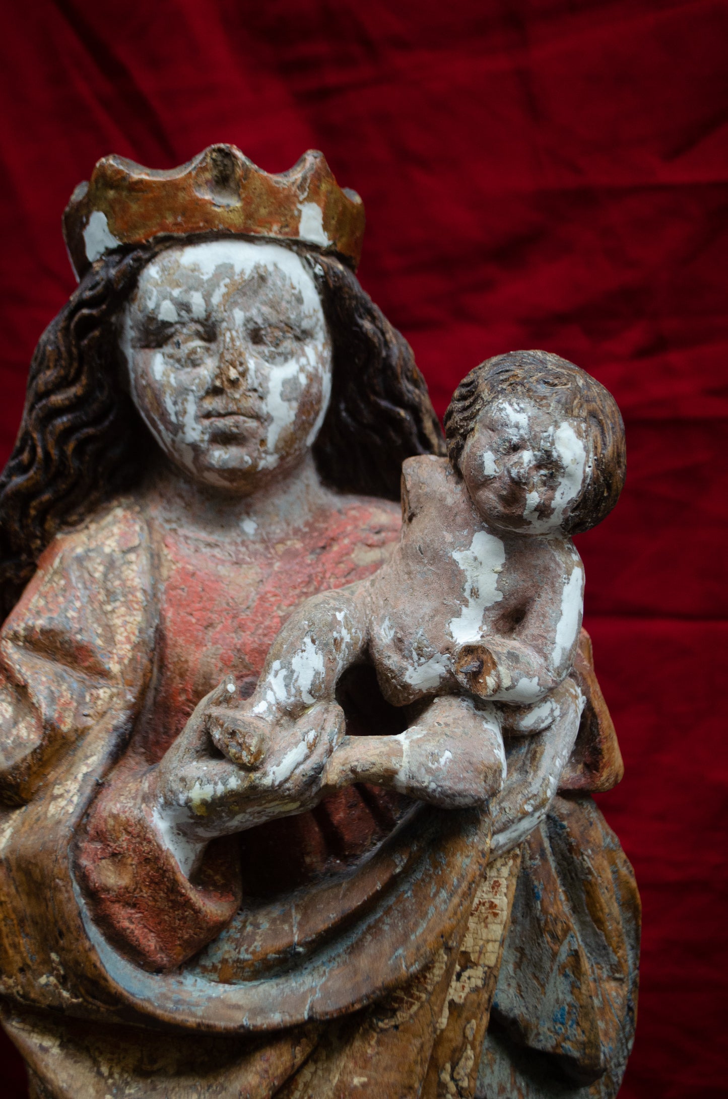 German Gothic. Polychrome wooden sculpture. Around 1500. To be restored.