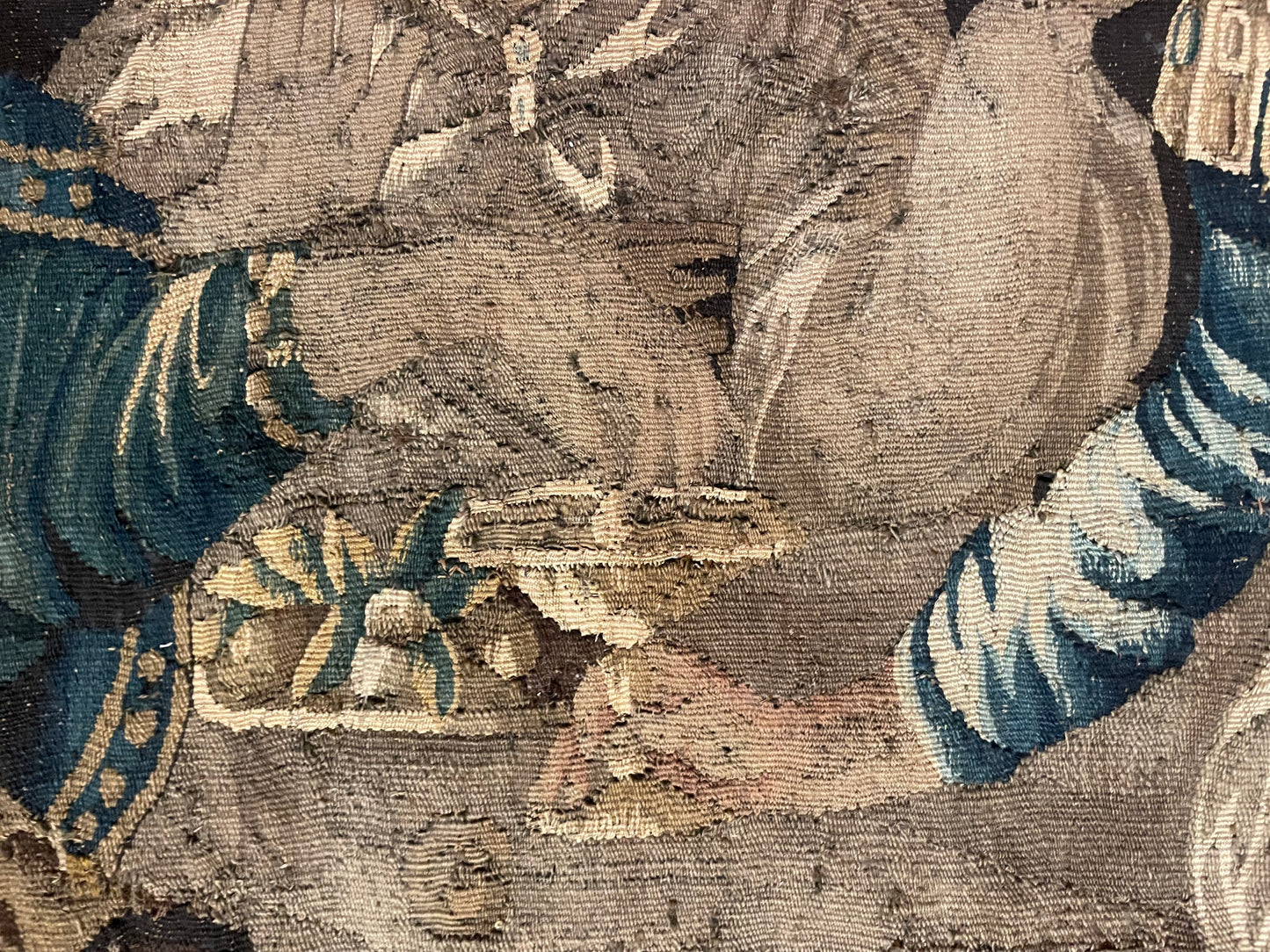 Tapestry of Aubusson with the Banquet of Cleopatra, second half of the 17th cent. Cm 240x200