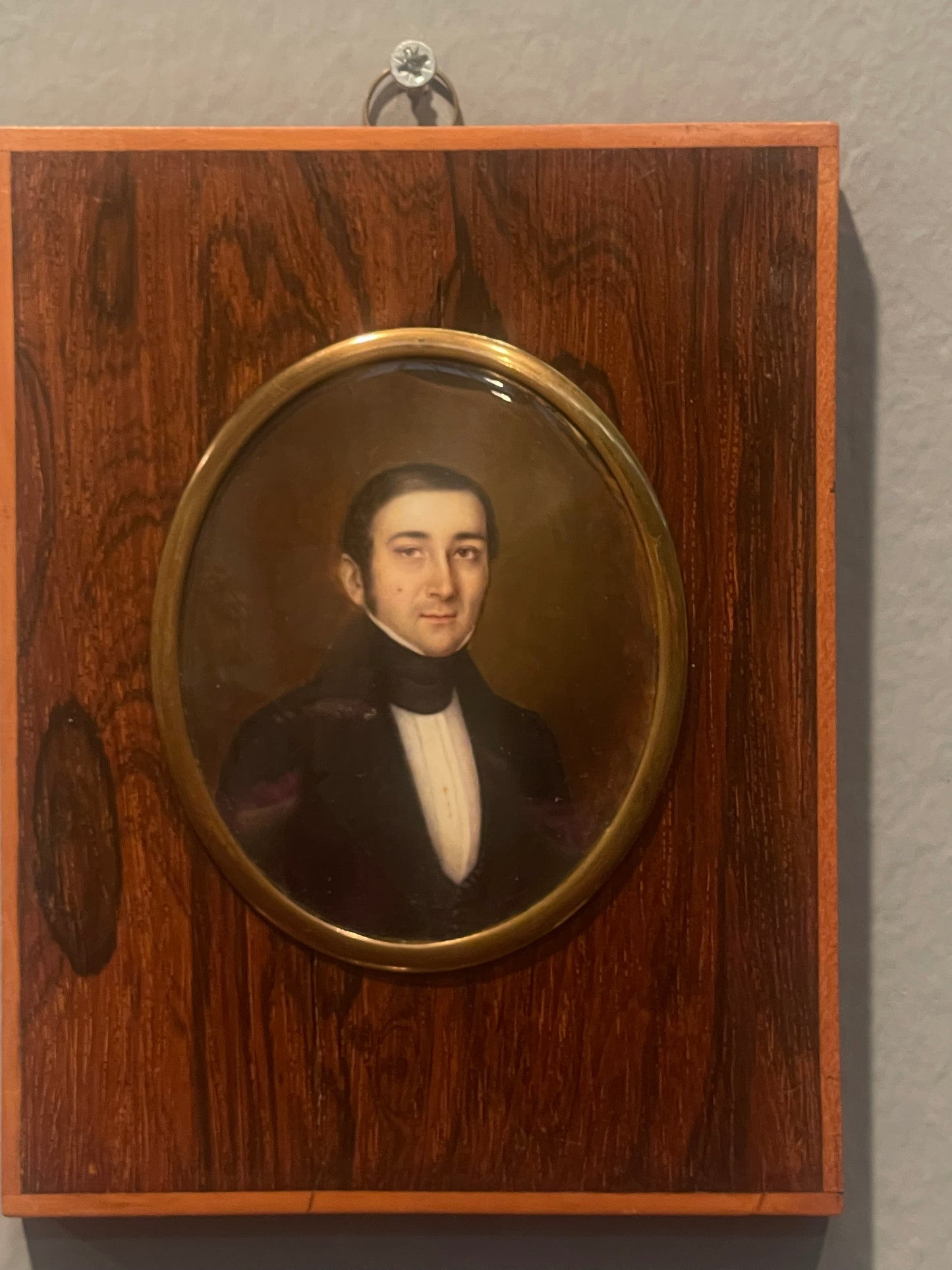 Ritratto miniatura di giovane uomo, firmato M. Chavelon (?), circa 1835–1840