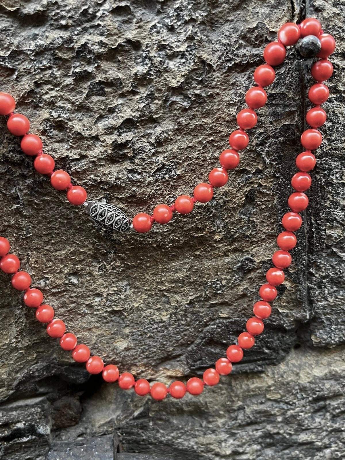 Natural Coral Necklace, Mid 20th Century with Art Deco Silver Clasp