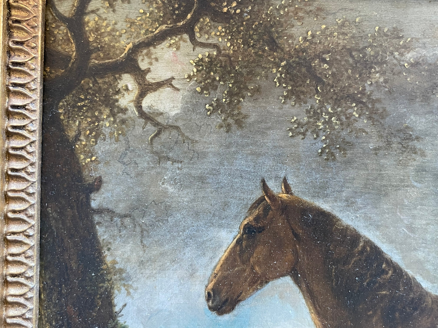 Cavallo bruno davanti a un villaggio, scuola olandese del XVIII secolo