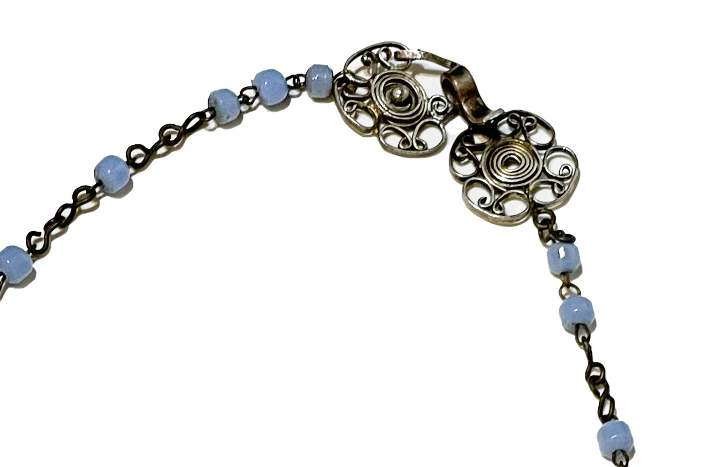 Necklace with cameo depicting Vesuvius.