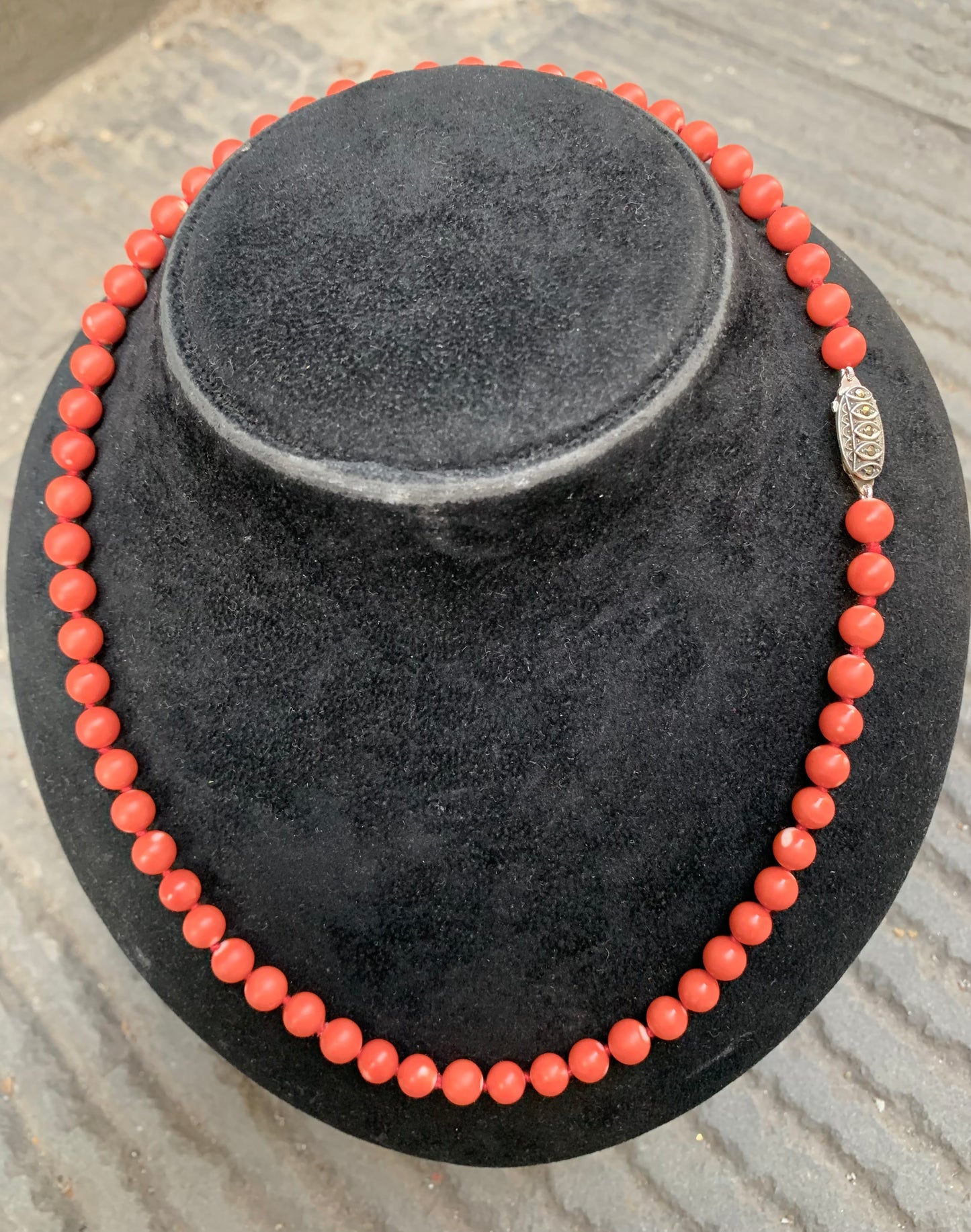 Natural Coral Necklace, Mid 20th Century with Art Deco Silver Clasp