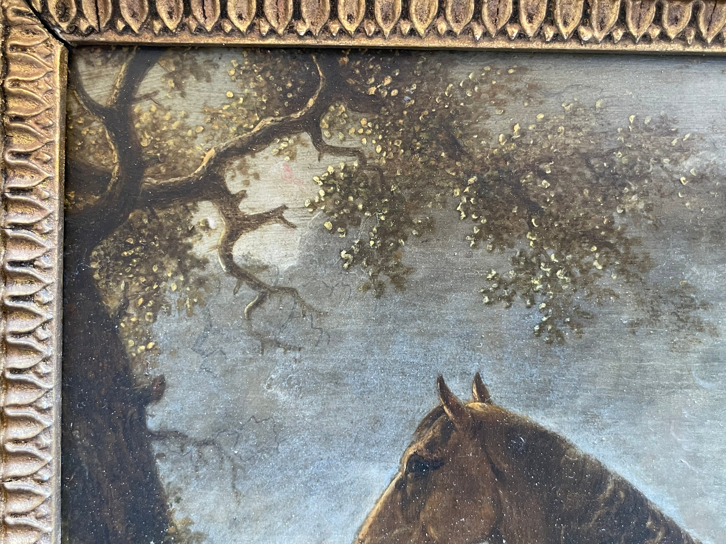 Cavallo bruno davanti a un villaggio, scuola olandese del XVIII secolo