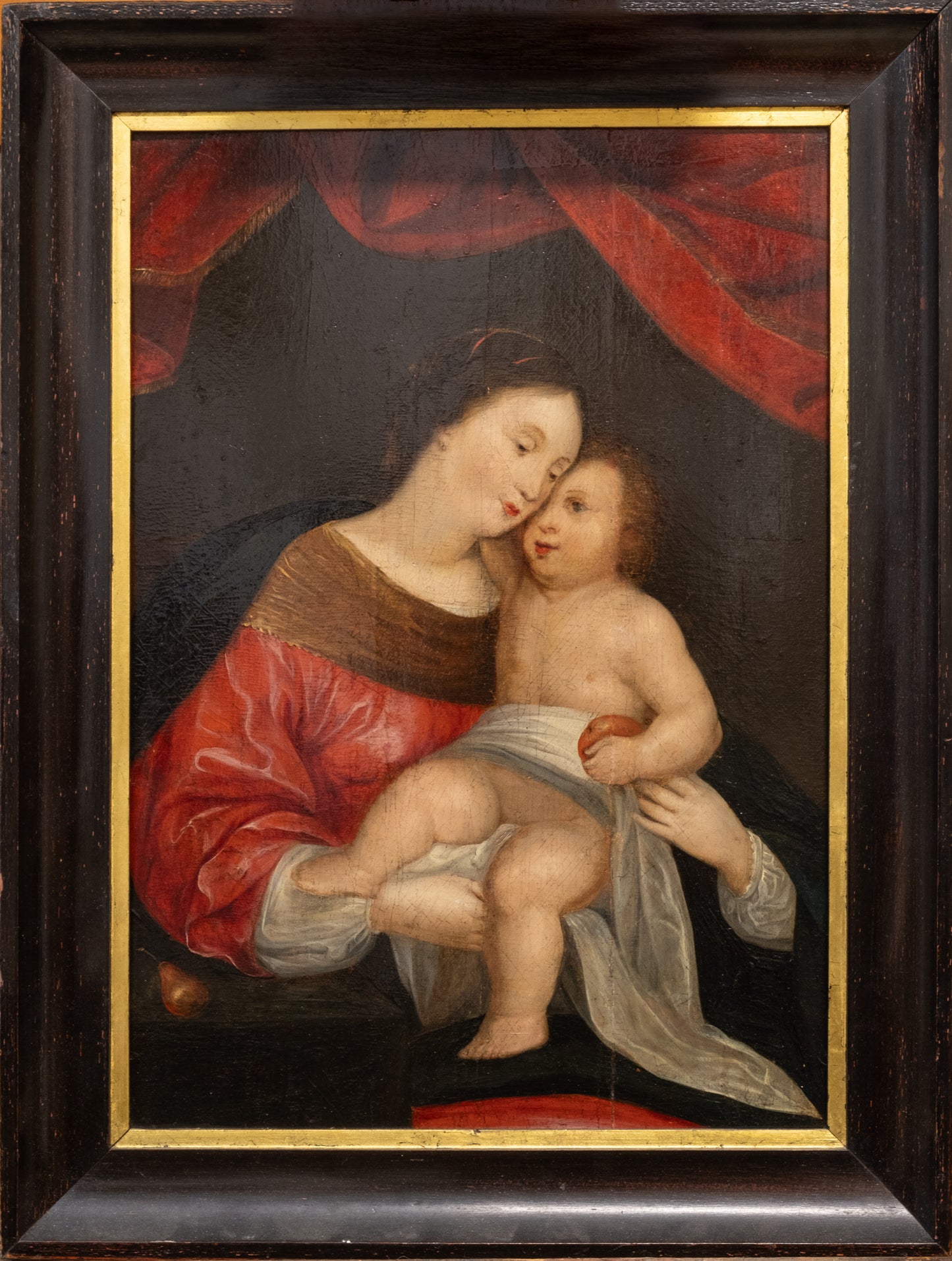 Flemish XVII century Madonna with child and pear.