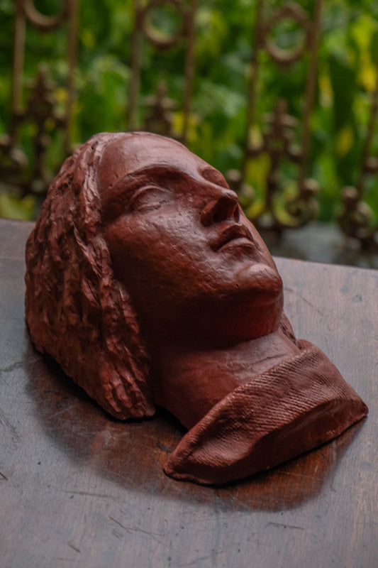 Giorgio Rossi Volto di donna, circa 1930–1940 Terracotta Altezza: 32 cm Firmato