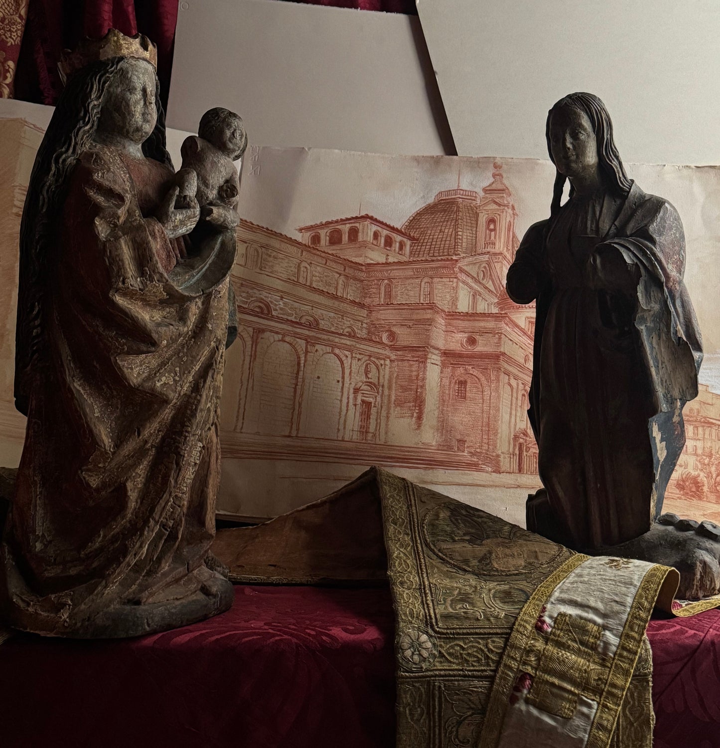 Madonna. Scultura in legno intagliato policromo. Tardo Rinascimento.