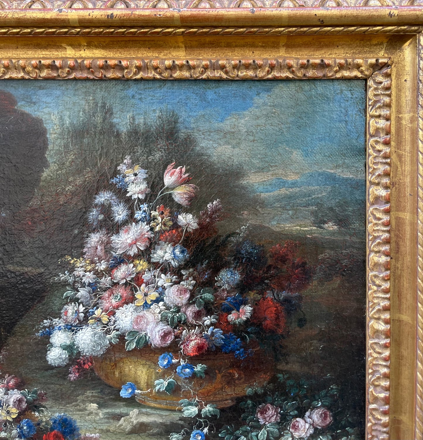 Gaspare Lopez, attribuzione Natura morta con grande vaso e cascata di fiori in un giardino, Napoli, c. 1720