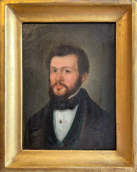 SOLD Piccolo ritratto di gentiluomo con gilet verde e cravatta a fiocco, circa 1825-1835. Cm 22 x 17