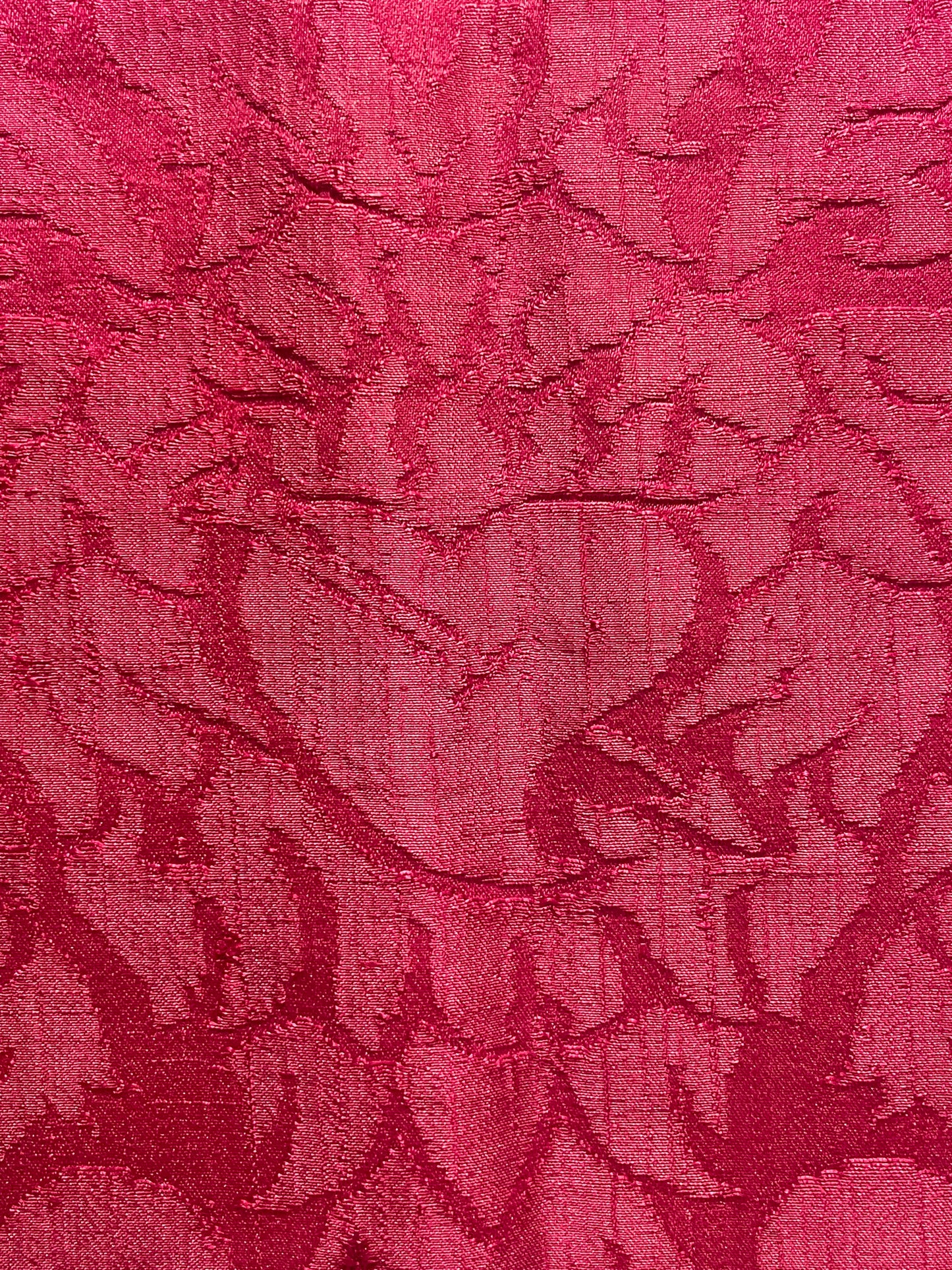 Broccato in seta con aquila bicipite, cuore trafitto, copricapo vescovile e corona, XVII secolo