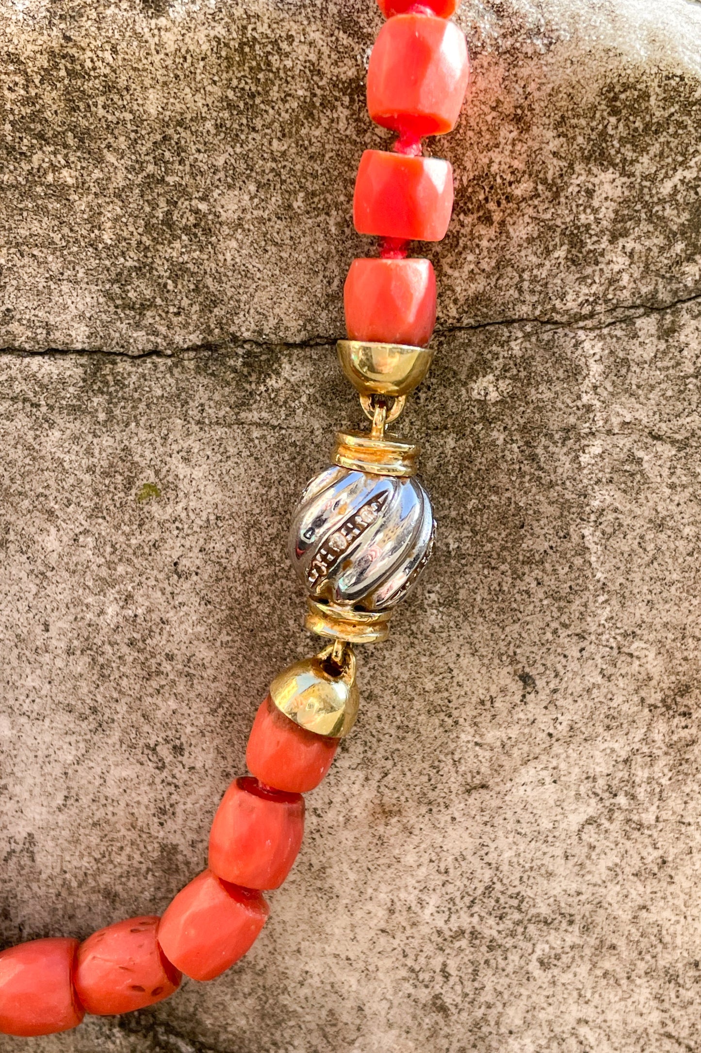 Italian necklace in antique coral with Gold And Diamond Clasp. 77cm, 77gramms