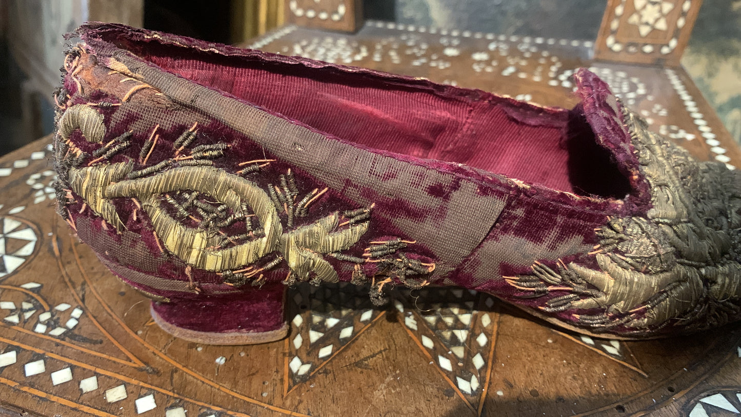 Ottoman empire slippers with gold thread padded embroidery. XIX century.